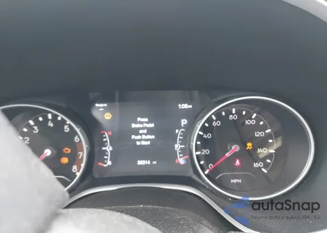 2019 Jeep Compass Latitude 4X4 из США, поврежденный, VIN 3C4NJDBB8KT828747